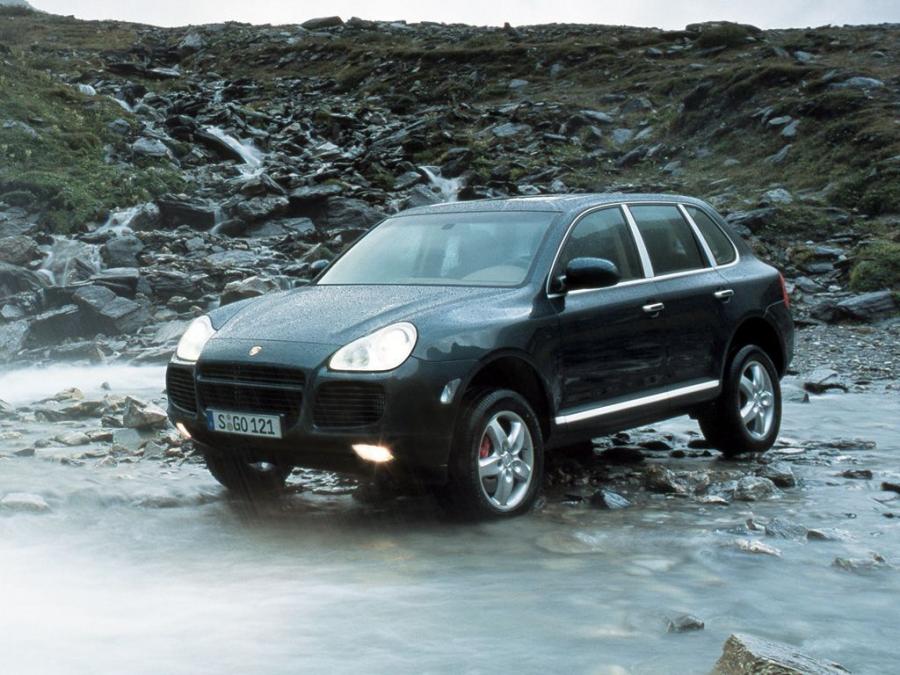  Porsche Cayenne Turbo 2002 года  (фото 21 из 40)